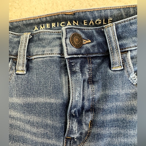 American Eagle hi-rise jegging. Size 4 Short. - Picture 2 of 8